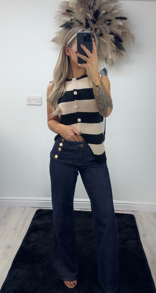 Knitted waist coat
