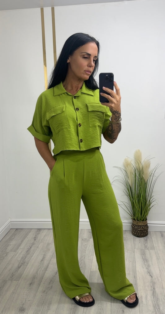 Lola set