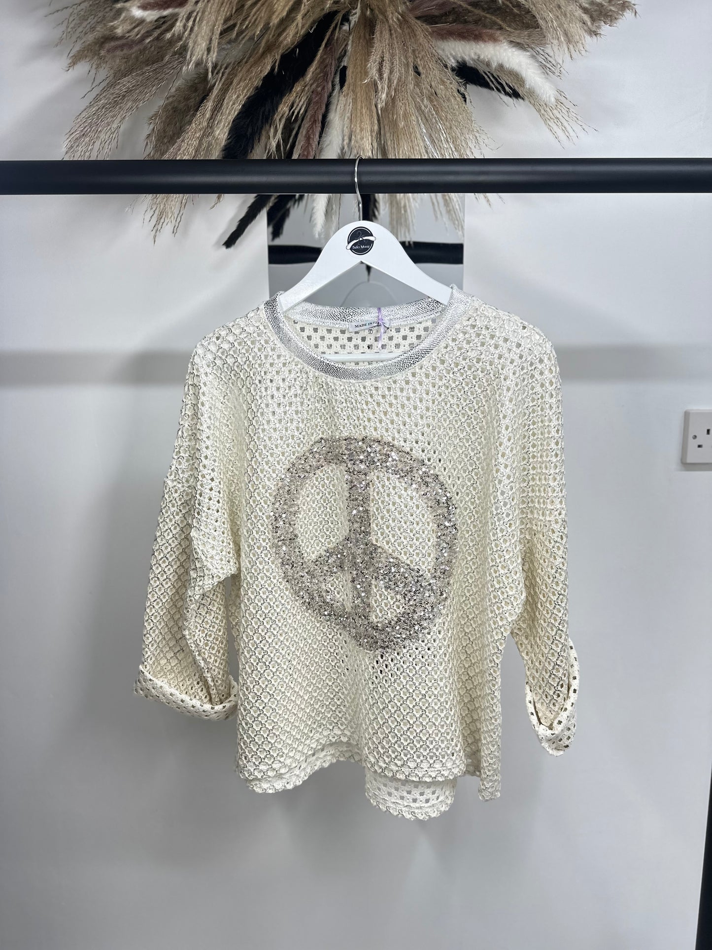 Peace mesh Top