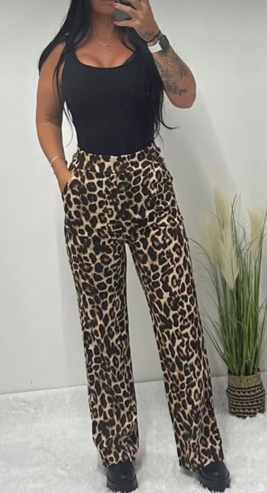 Wide leg pants