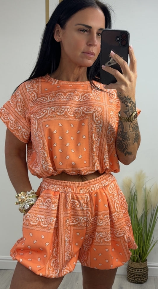 Bandana Puffball Set